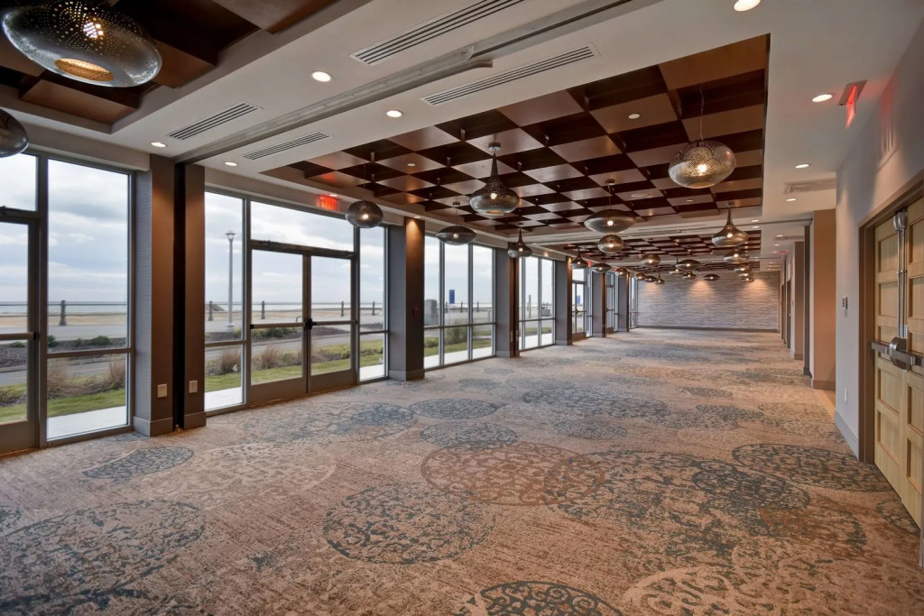 DoubleTree by Hilton Virginia Beach
