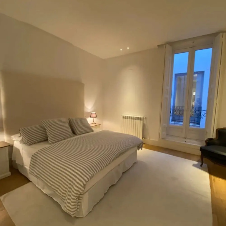 The Pelayo Majestic Luxury 3 Bedroom in Chueca