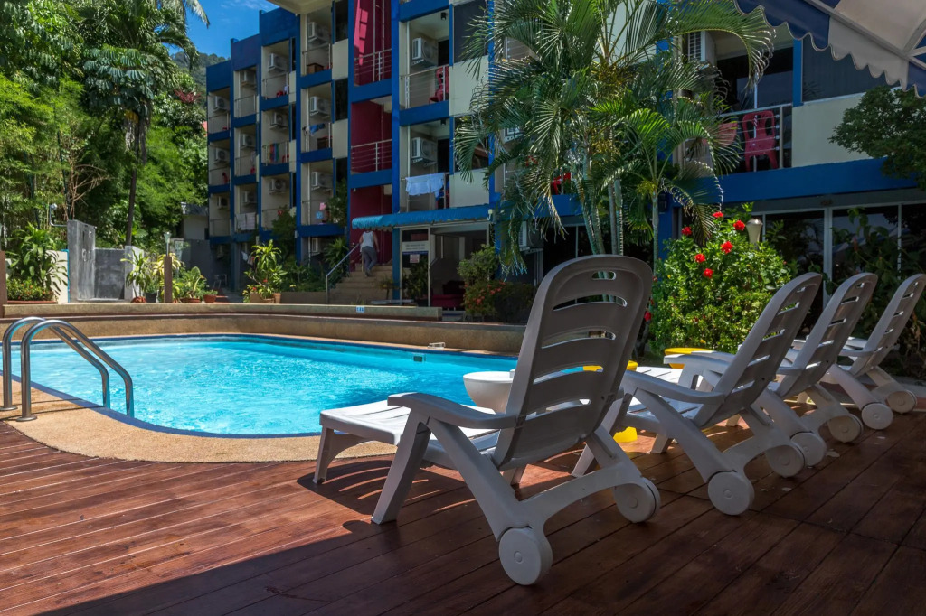 PorterHouse Beach Hotel