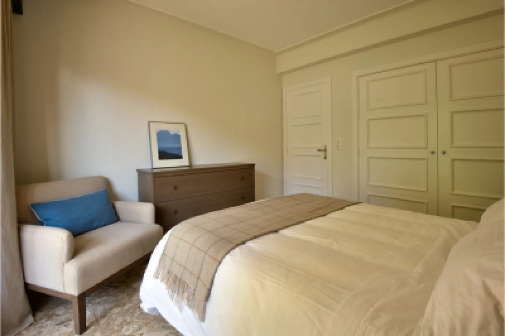 One Bed Apartment Just Minutes Walk From the Croisette and the Palais in a Secure Residence - 1693