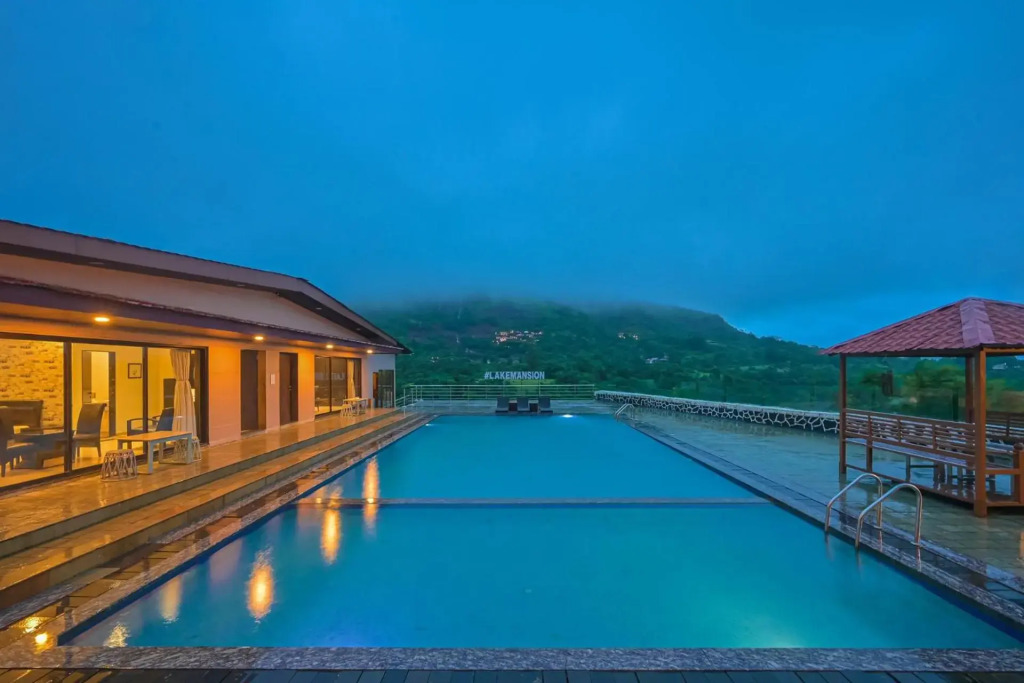 StayVista at Lake Mansion