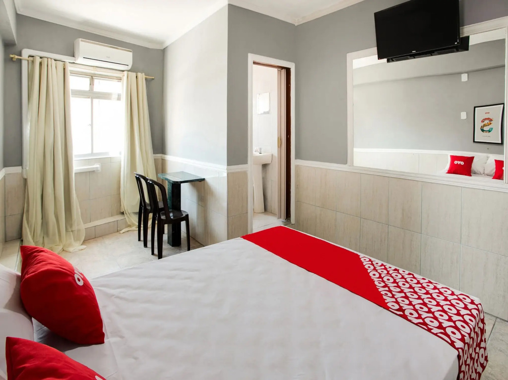 OYO Hotel Boneville, São Paulo