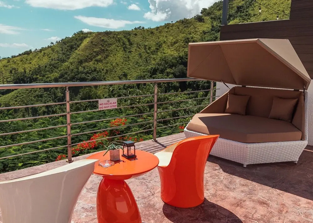 The View Luxe
