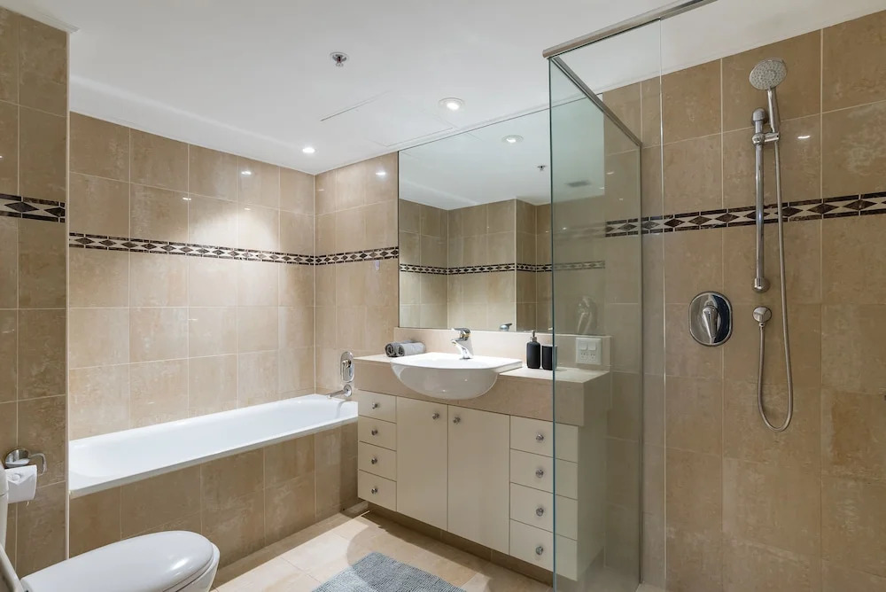 Sydney CBD Self-Contained Studio Apartment (2806PT)
