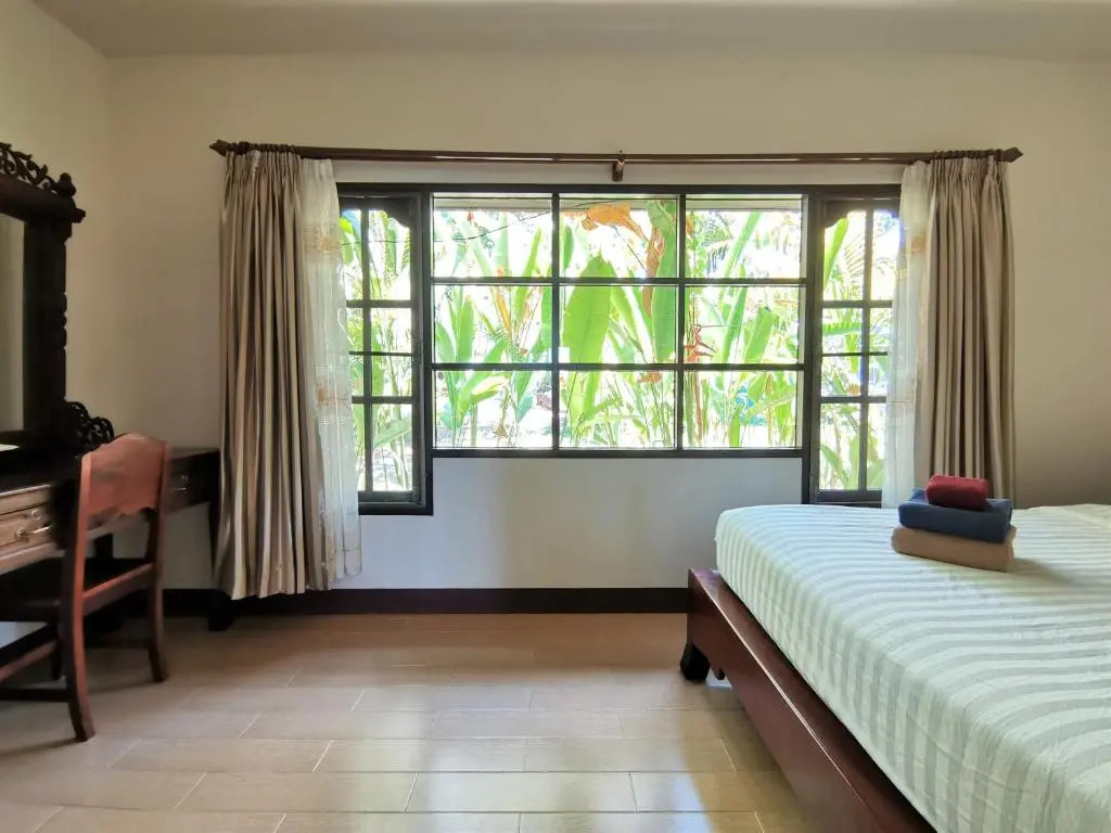 Holiday Villa, Lanta