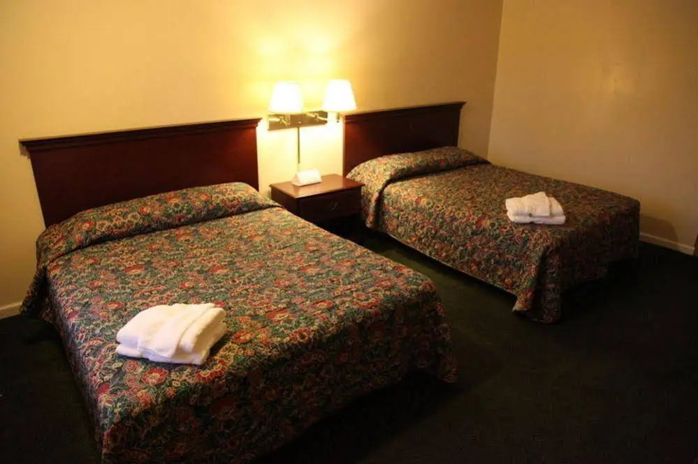 Parliament Resort 