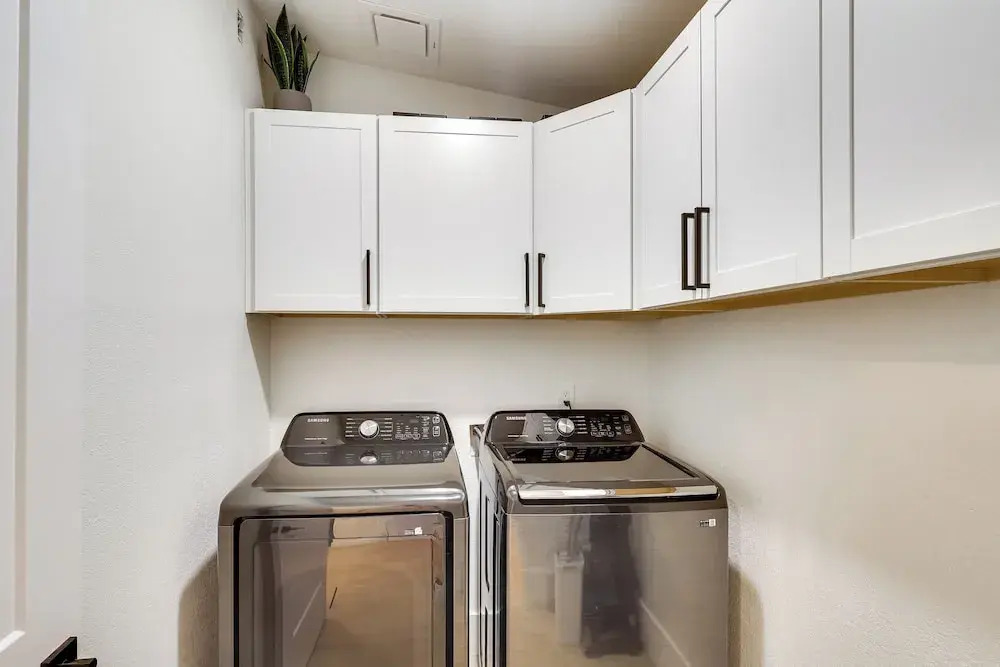 4 Mi to Dtwn: Luxe Gem w/ Pool in Lake Havasu City