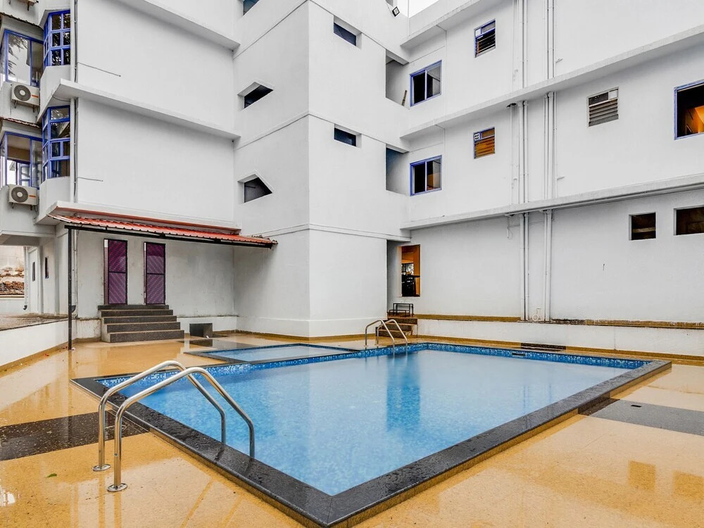 Aqualura By OYO Rooms
