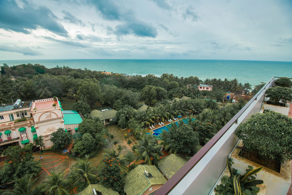 Summer Dream Hotel