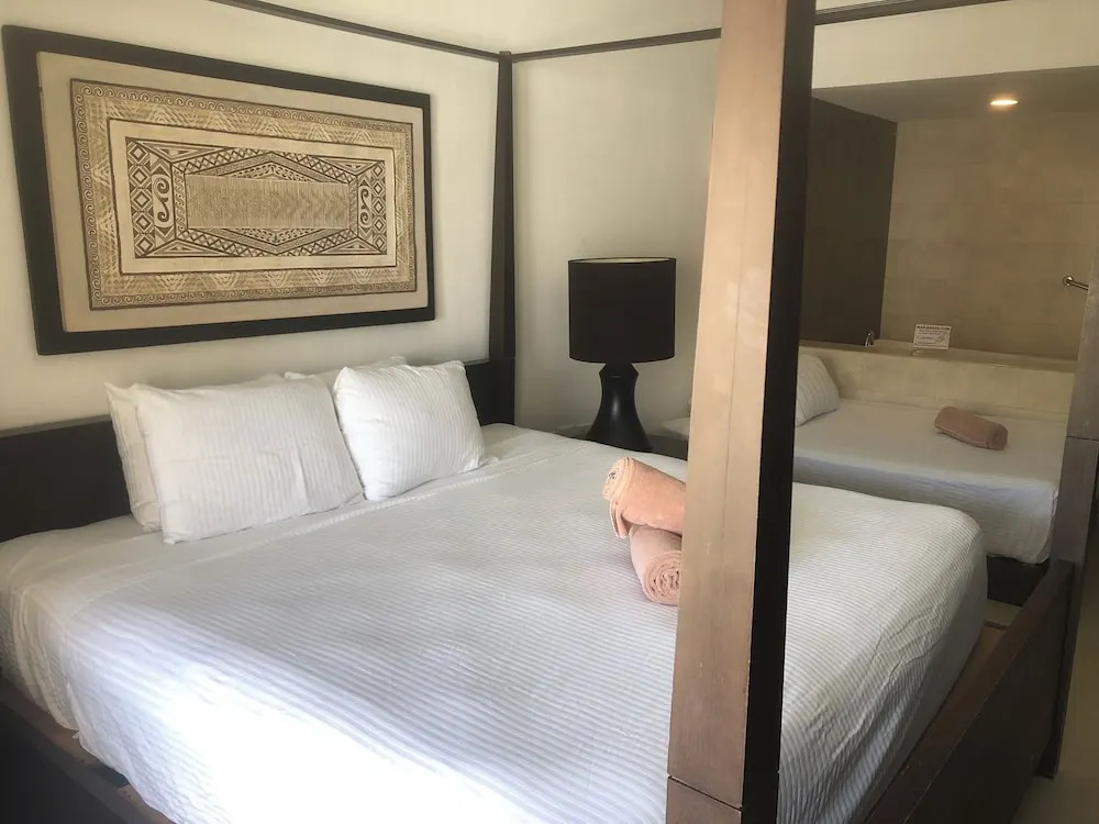 Aldea Thai penthouse 307 ocean view