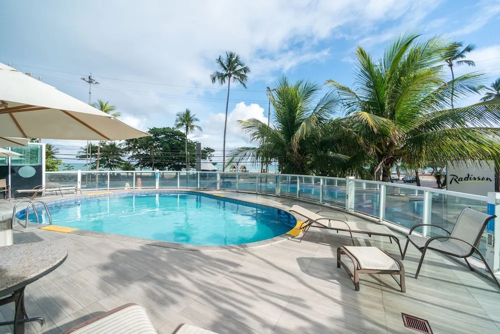 RAD2704 Fine oceanfront flat Boa Viagem