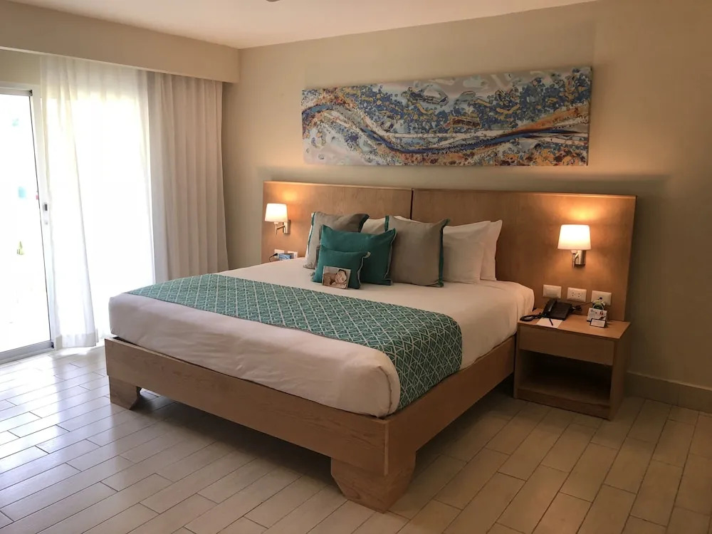 Lifestyle Kosher Crown Villas