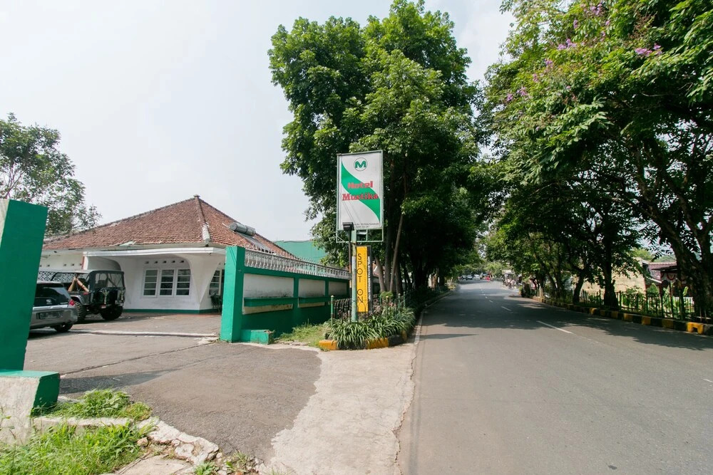 Hotel Mustika Widyasari by OYO Rooms