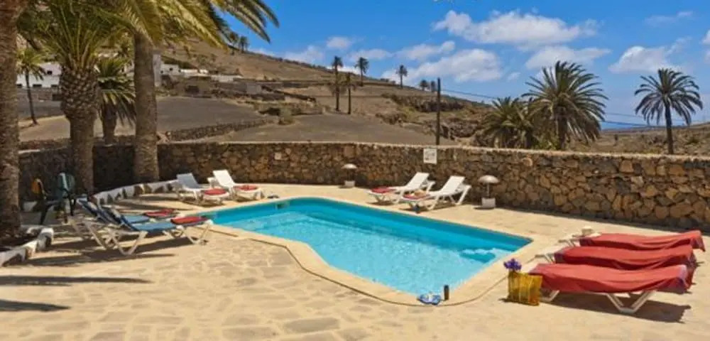 Villa - 3 Bedrooms with Pool - 103089