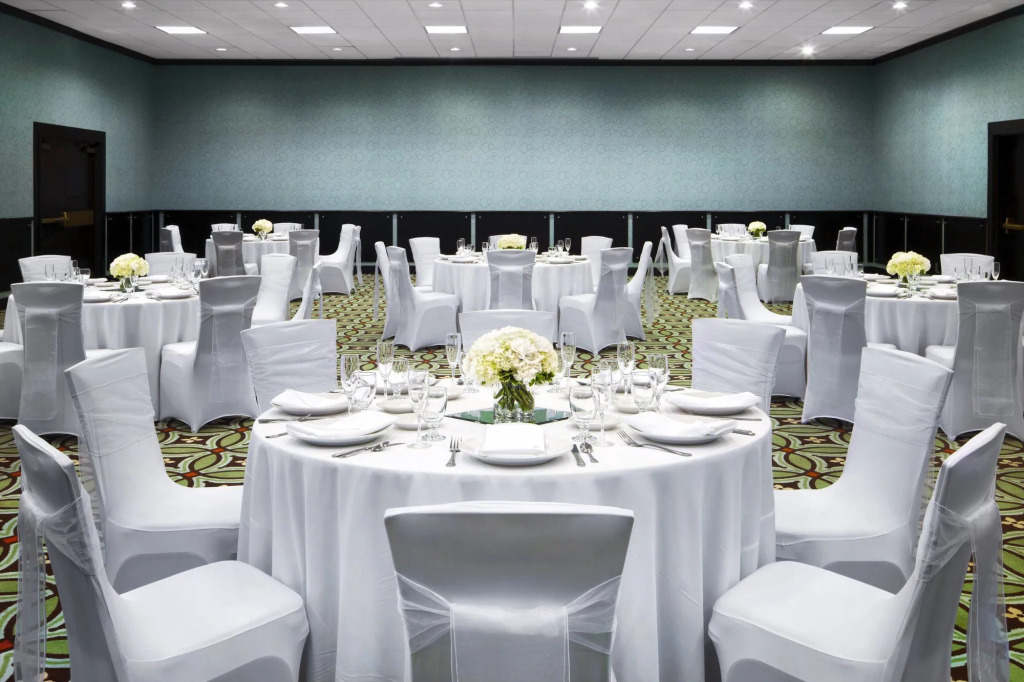 Four Points by Sheraton Richmond Airport