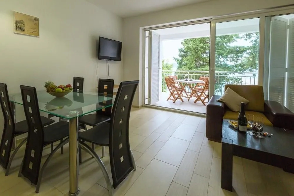 HETA ALAGIC I - Deluxe Beachfront Suites