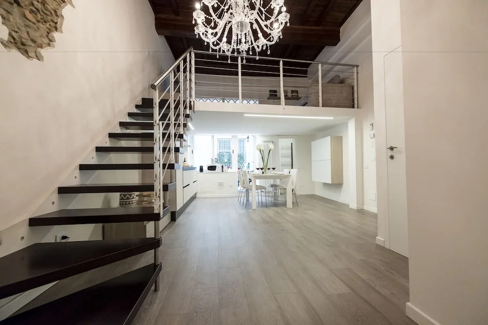 Silver Novella Luxury Apartment