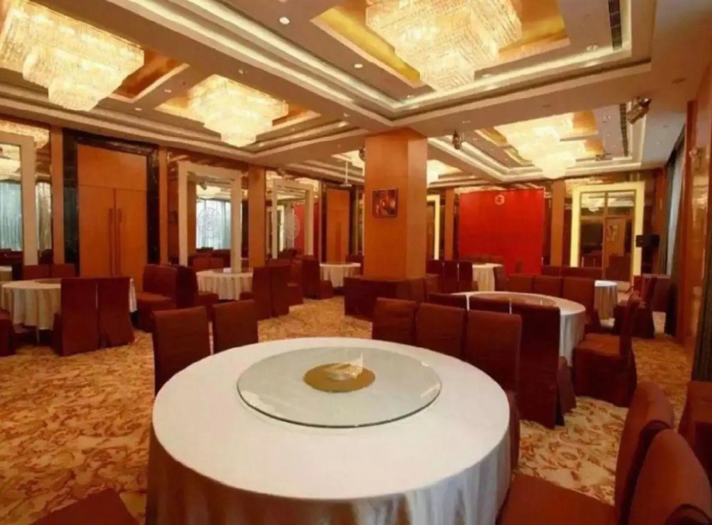 Oriental Hotel