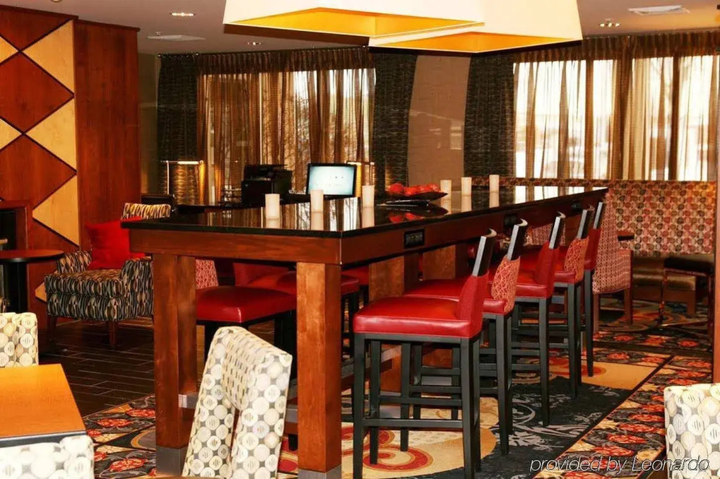 Hampton Inn Columbus/Taylorsville