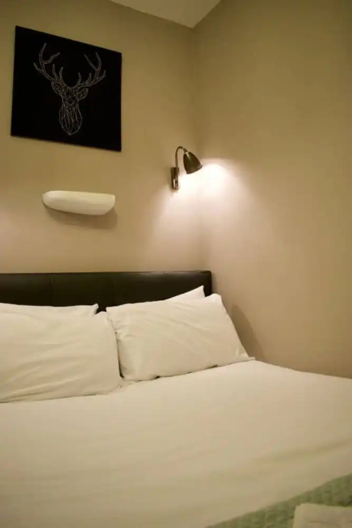 Cosy 2 Bedroom Apartment in Dean Village