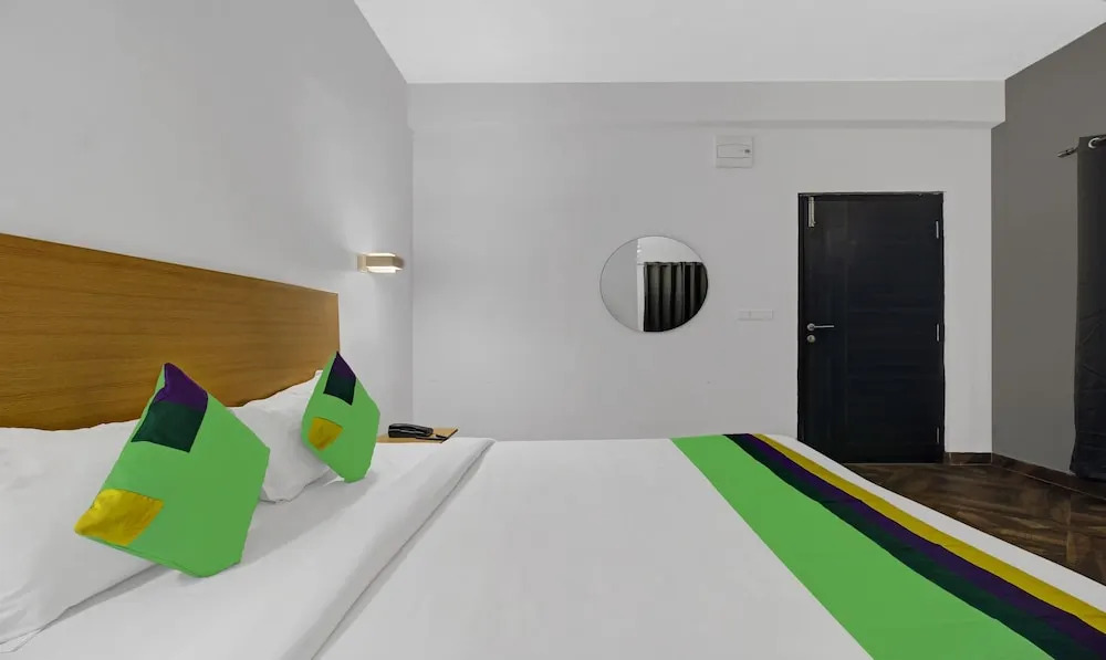 Super Townhouse SR Nagar Metro Station Hyderabad