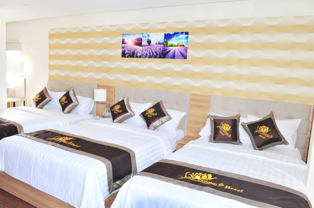 Sen Vàng Luxury Hotel