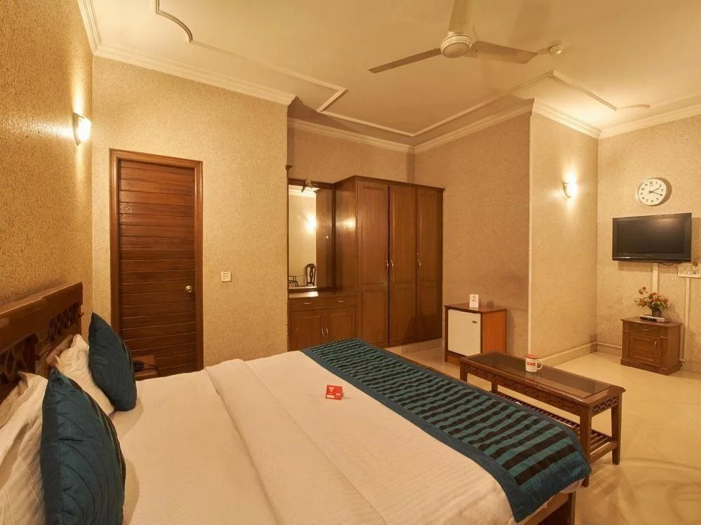 OYO 8535 Hotel Mayarch