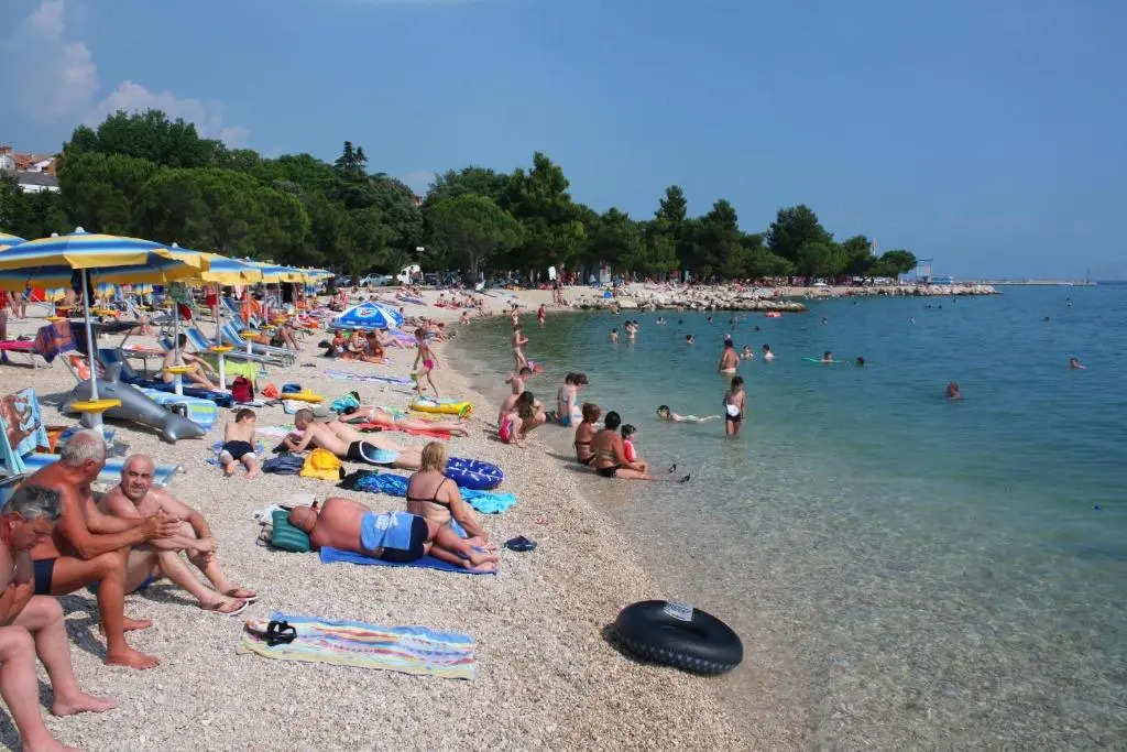 Rooms with a swimming pool Crikvenica - 18502