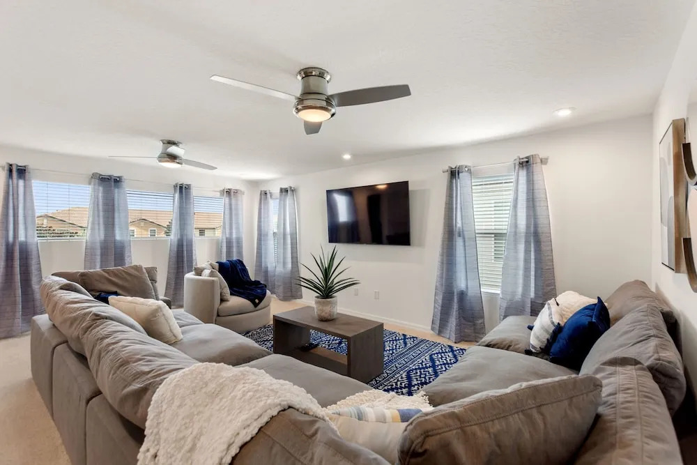 Monterey Bay At Solara By Shine Villas 712