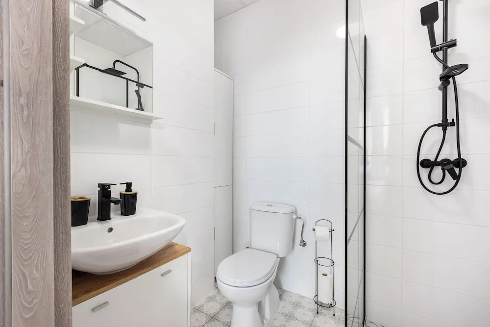 Shick Hostel & Apartments