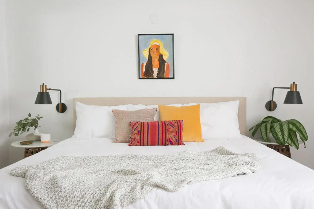 Sleek 2Br in Hollywood Hills by Sonder