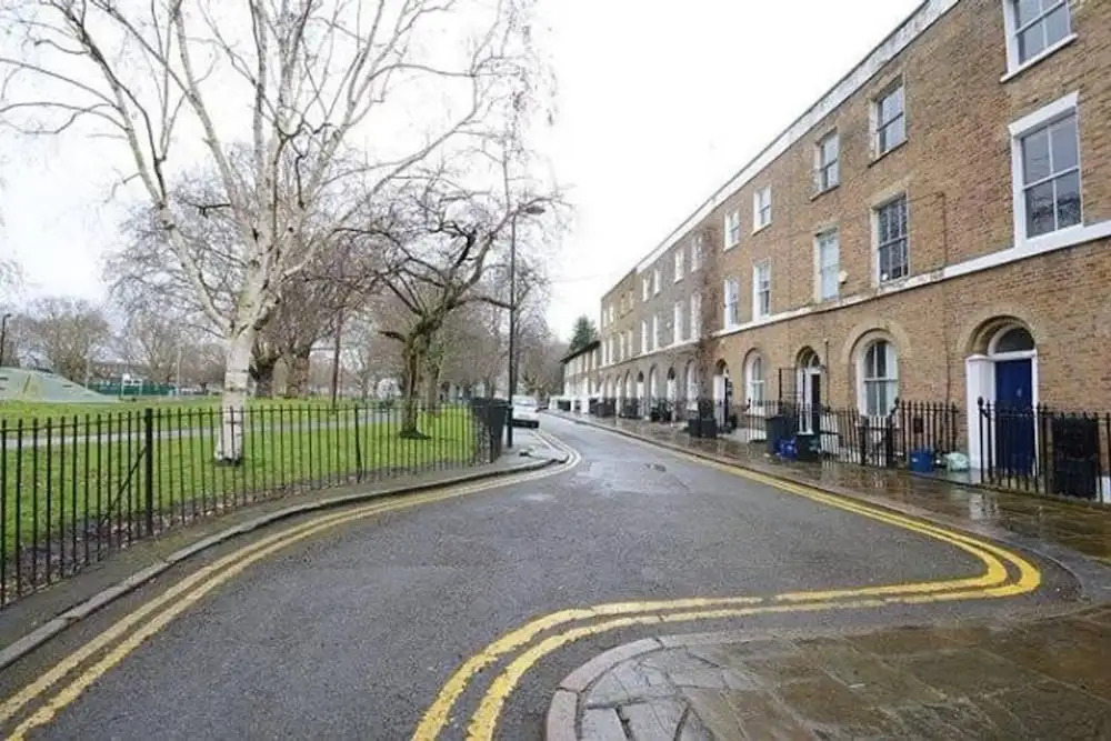 3 Bedroom Home in London Fields Sleeps 5