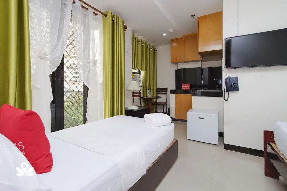 ZEN Rooms Time Travellers Makati