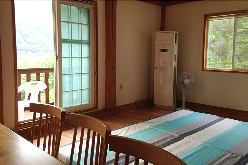 Yangsan (Baenaegol) Cozy Pension