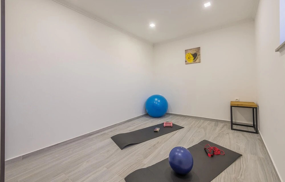 Luxurious Home In Vrsi