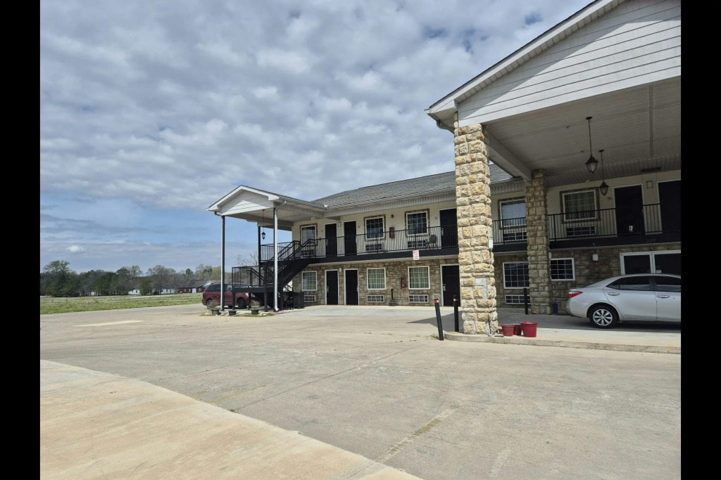 General Bragg Inn & Suites Chickamauga