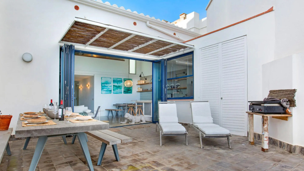 Mirador in Llafranc With 4 Bedrooms and 4 Bathrooms