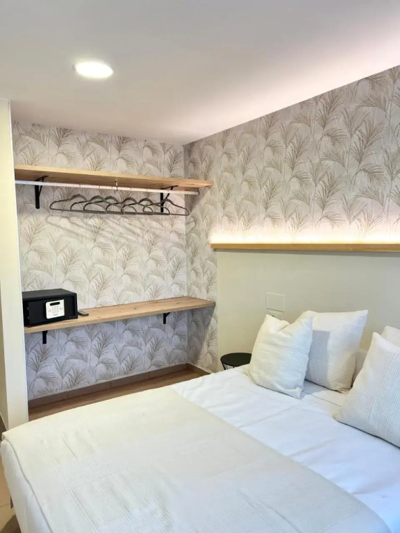 Hostal LA POETISA - Auto Check-in