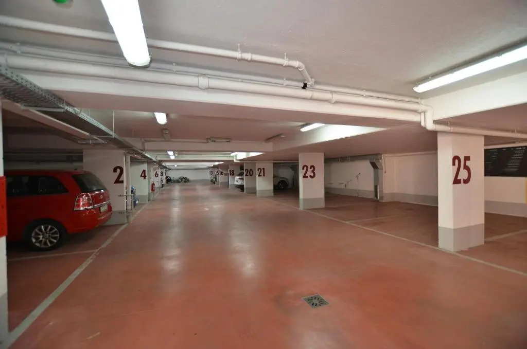 Apartment Max