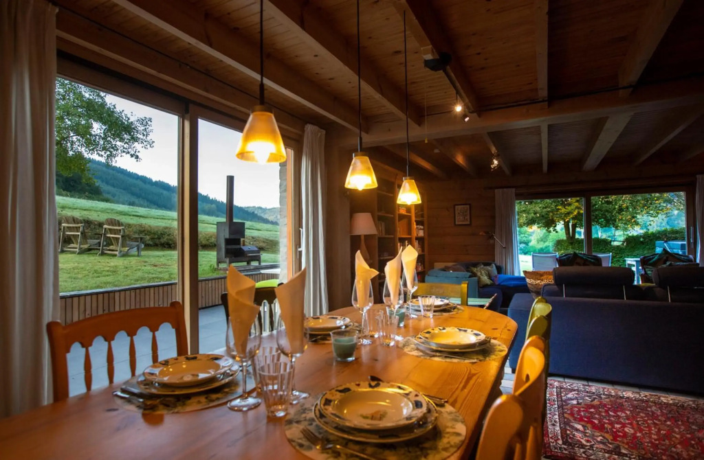Les Avernas En Bas Romantic Getaway