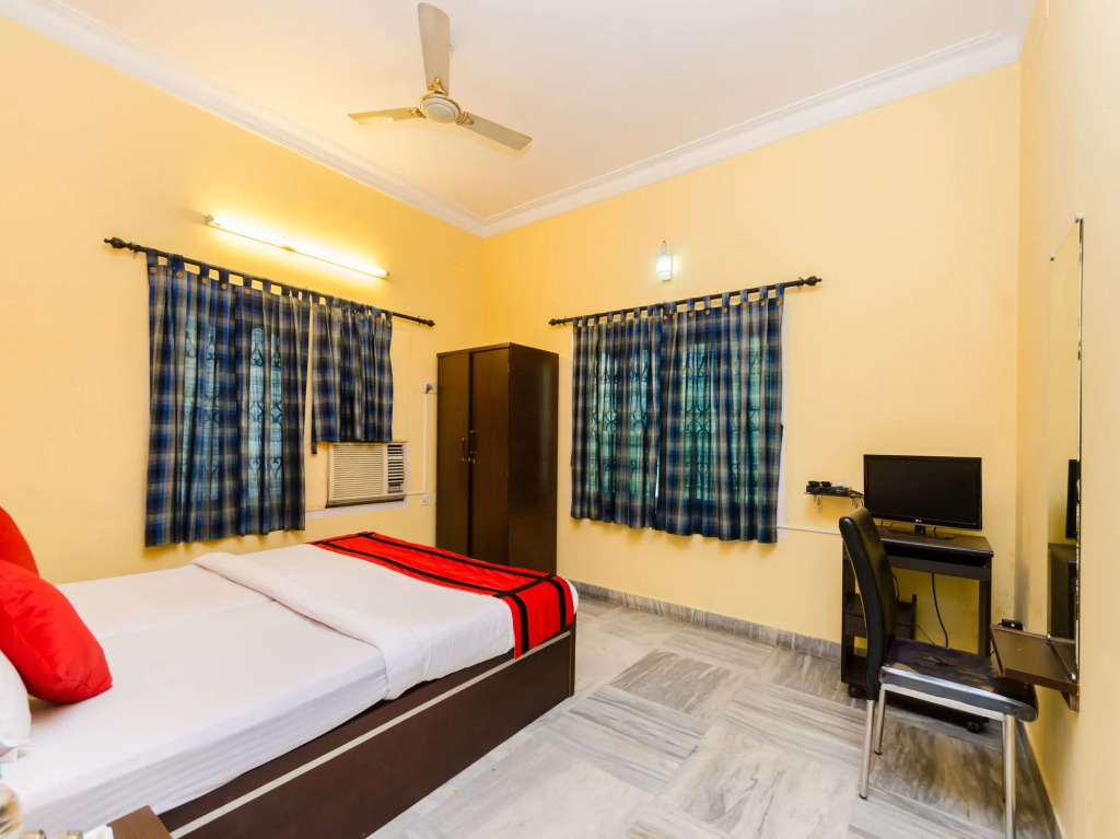 Green Shelter Guest House By OYO Rooms
