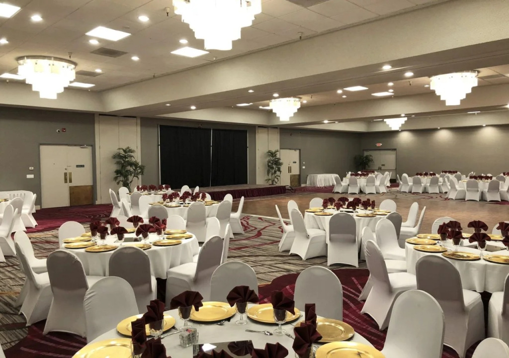 Crowne Plaza Silicon Valley North - Union City by IHG