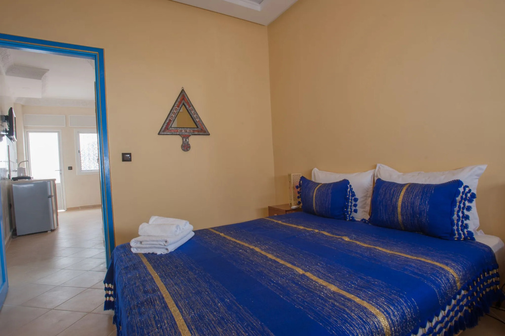 Puerta Azul
