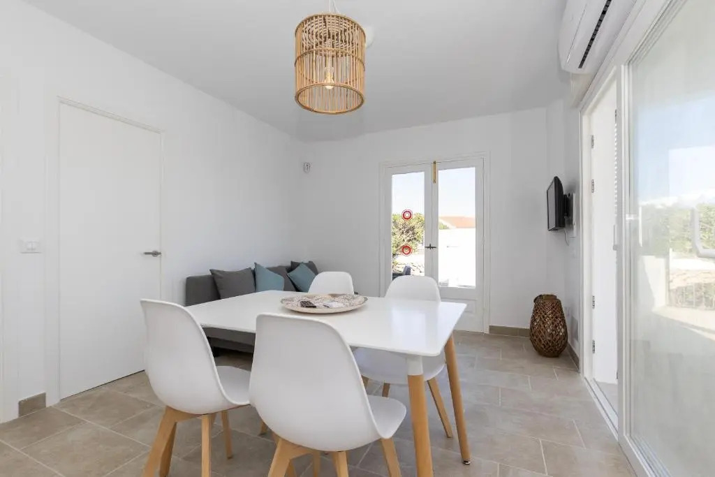Chalet a 150m de la playa y piscina privada