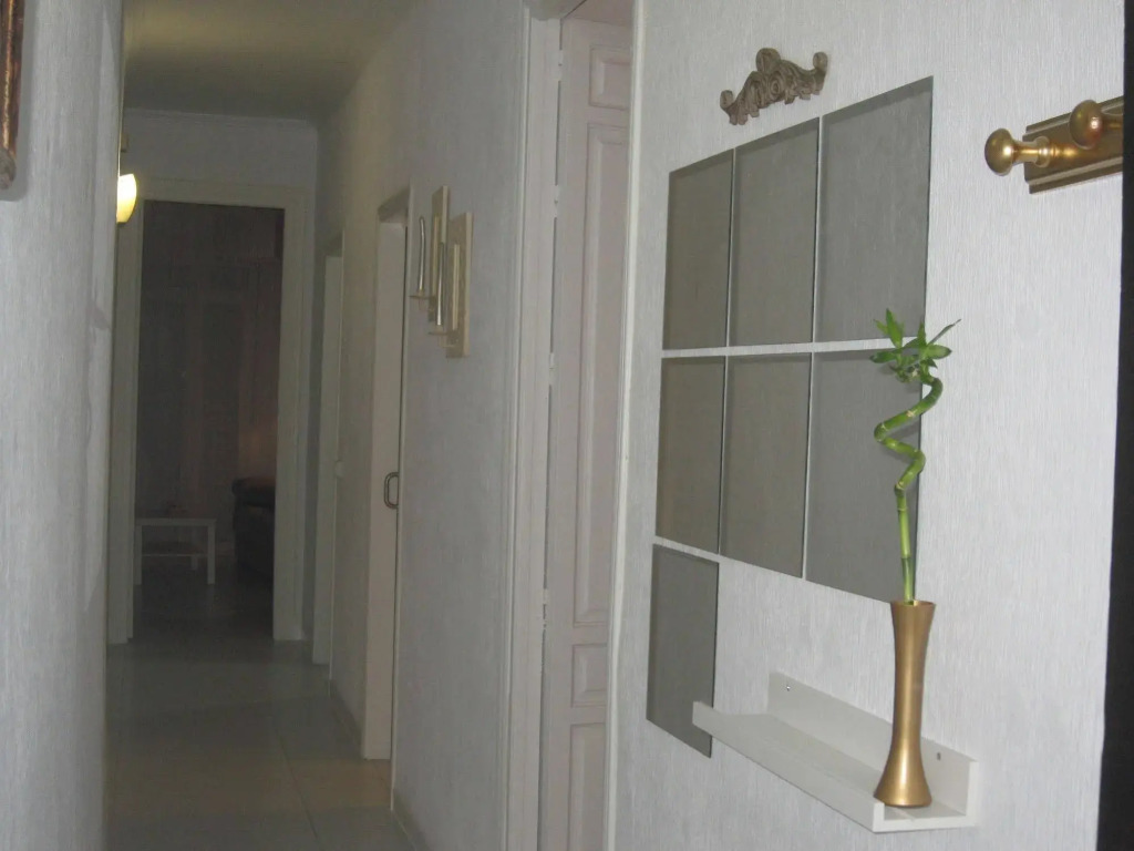 Bromham Apartment