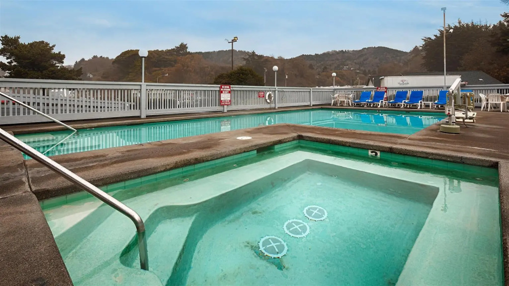 Beachfront Inn