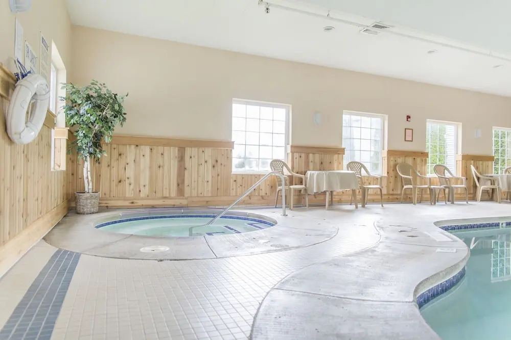 Ameriway Inn and Suites