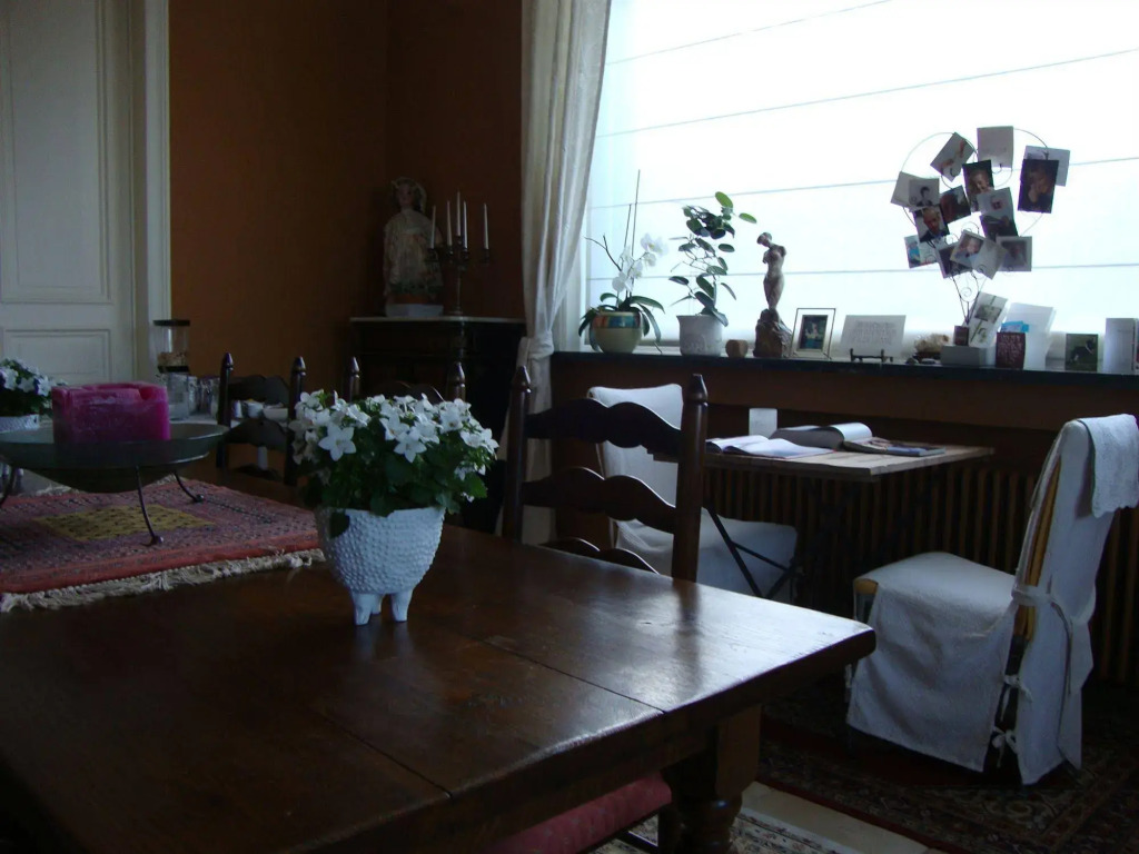 Charming 19th century small castle FINE FLEUR surrounded by quiet garden
