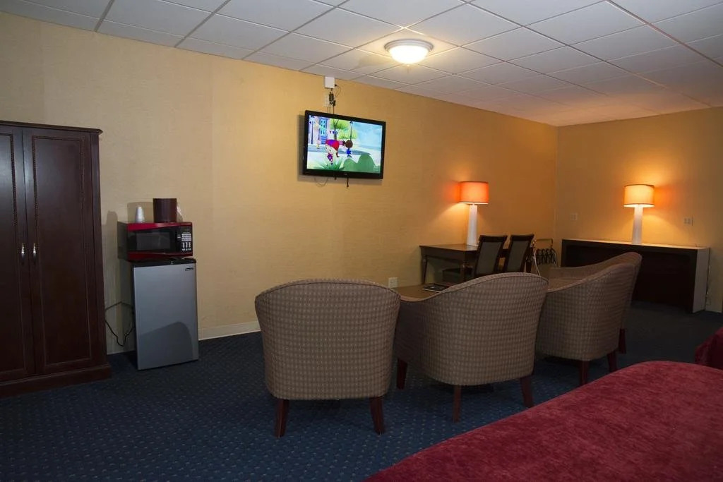 Hampton Falls Inn