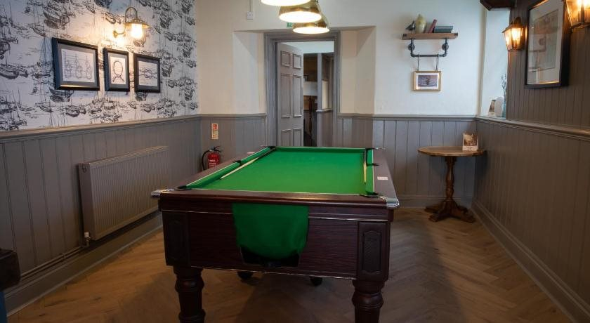 The Seale Arms